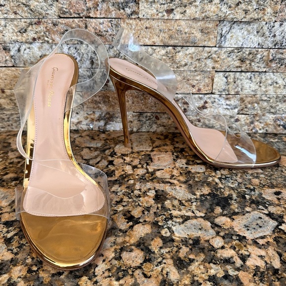 GIANVITO ROSSI
Metropolis 105 PVC slingback sandals - Picture 10 of 16